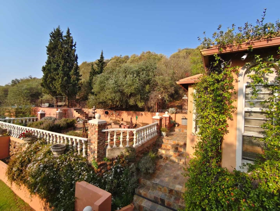 6 Bedroom Property for Sale in Quaggafontein Free State